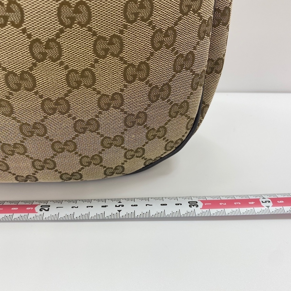 GUCCI Authentic Cream Shoulder Bag - Picture 4 of 13